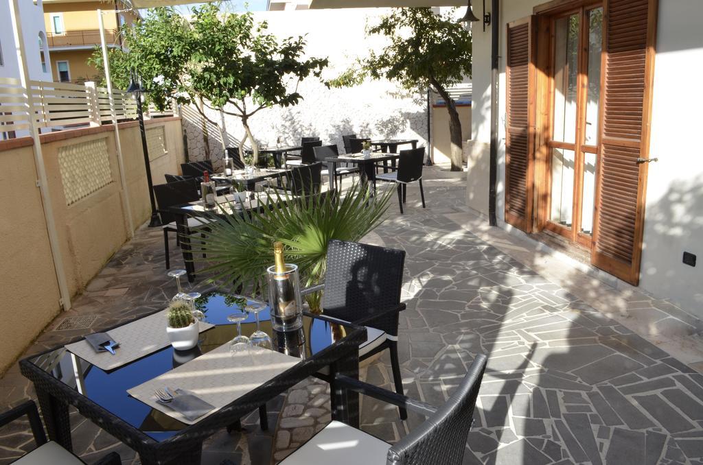 Hotel Barbieri Vibo Valentia Marina Exterior photo